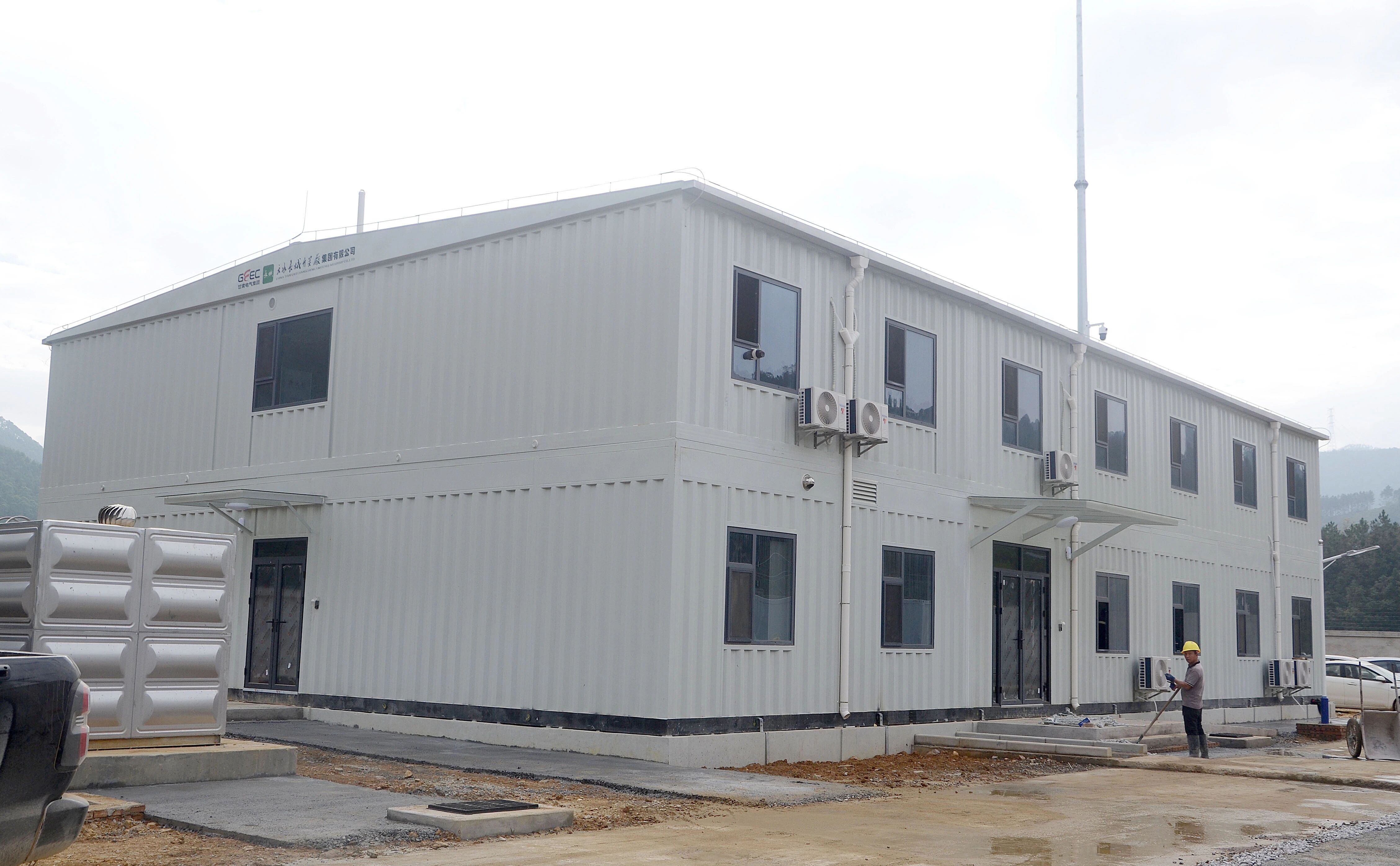 長(zhǎng)開(kāi)廠(chǎng)集團(tuán)中電建陽(yáng)江陽(yáng)春綜合預(yù)制艙項(xiàng)目順利竣工 打造風(fēng)電配套生活辦公新標(biāo)桿